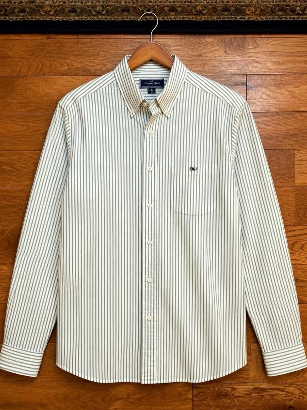 Vineyard Vines Mens XL Green White Stripe Button Down Shirt Whale Logo